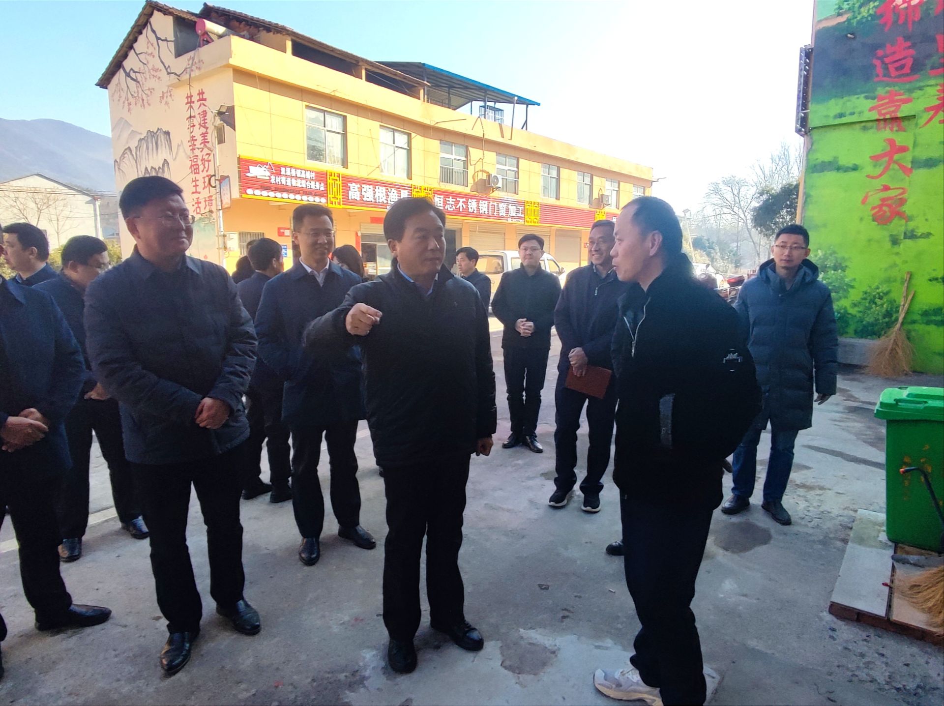 正在上传...